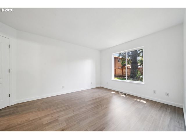 3302 Ne OLYMPIC St, Hillsboro, OR 97124