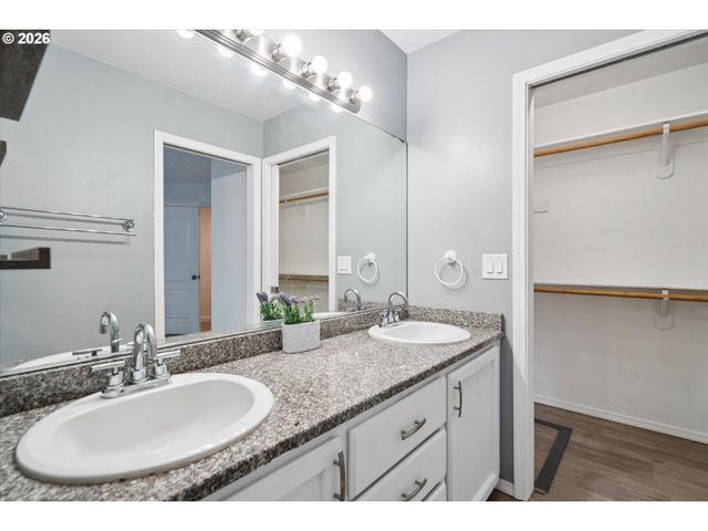 3302 Ne OLYMPIC St, Hillsboro, OR 97124