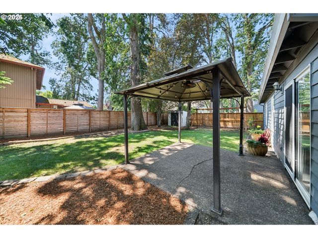 3302 Ne OLYMPIC St, Hillsboro, OR 97124