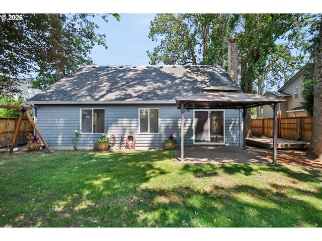 3302 Ne OLYMPIC St, Hillsboro, OR 97124