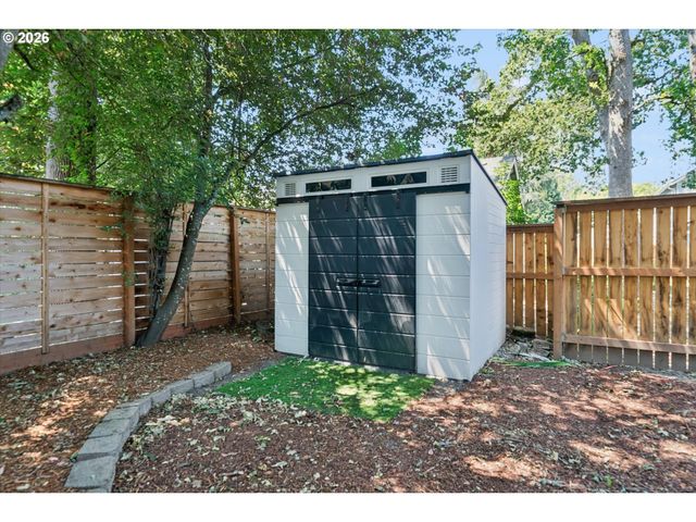 3302 Ne OLYMPIC St, Hillsboro, OR 97124