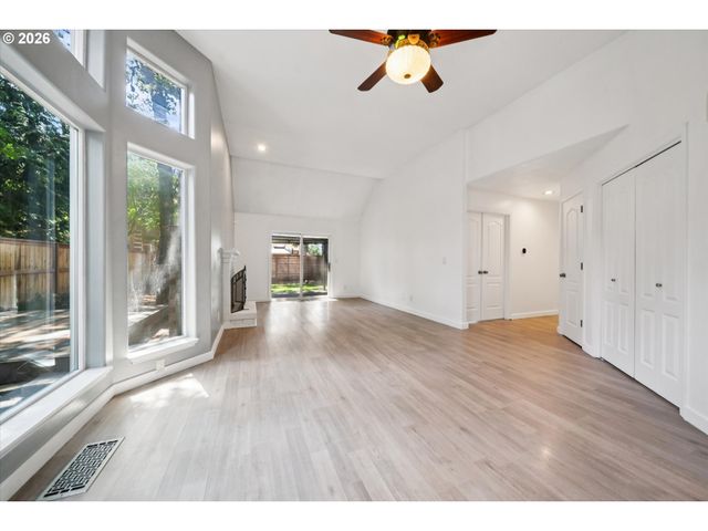3302 Ne OLYMPIC St, Hillsboro, OR 97124