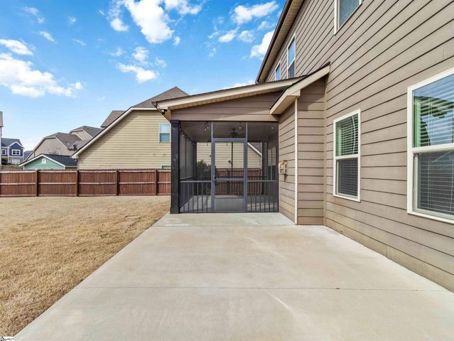 19 Heydon Hall Court, Simpsonville, SC 29680