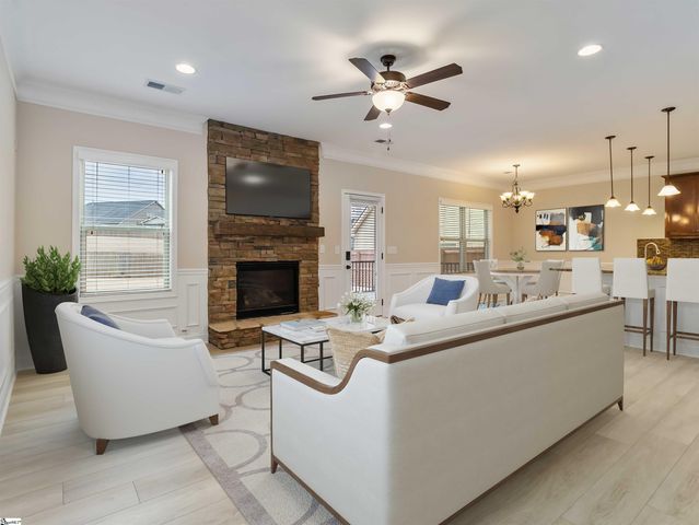 19 Heydon Hall Court, Simpsonville, SC 29680