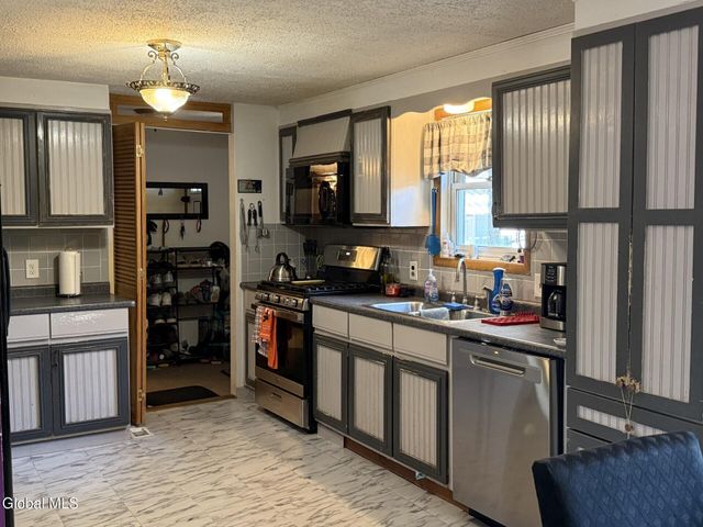 54 Michigan Avenue, Queensbury, NY 12804