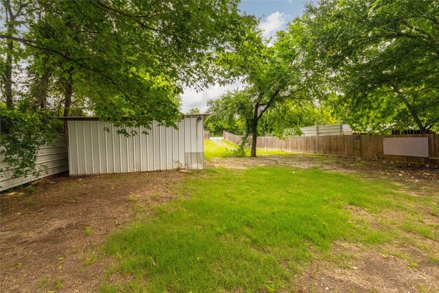 2239 Dowdy Ferry Road, Dallas, TX 75217
