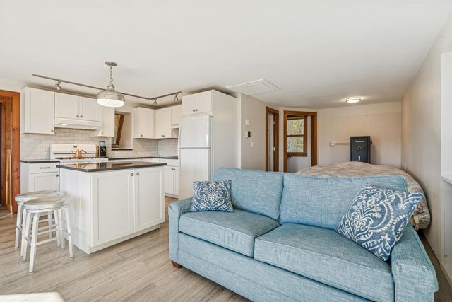 691 Cemetery Street, Brookfield, VT 05036