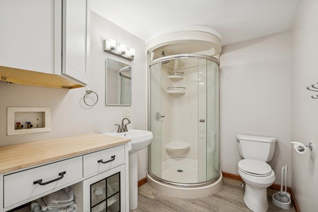 691 Cemetery Street, Brookfield, VT 05036