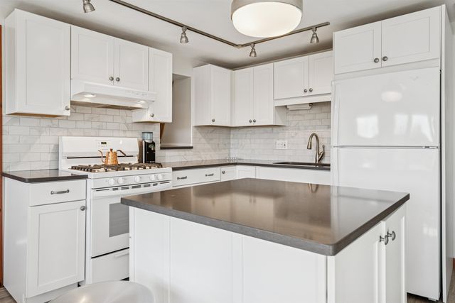 691 Cemetery Street, Brookfield, VT 05036