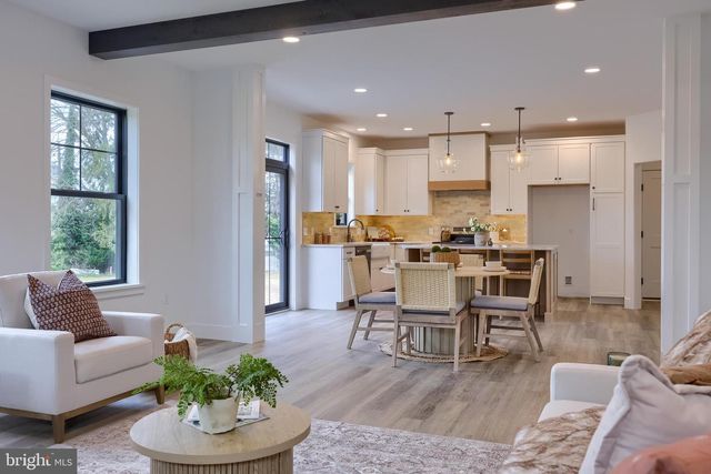 514 WOODCREST AVE, Lititz, PA 17543