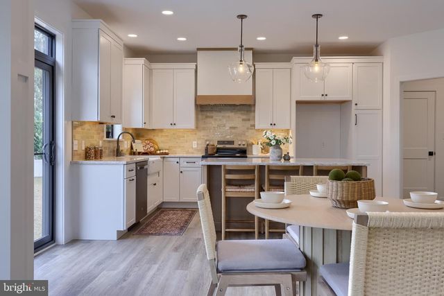 514 WOODCREST AVE, Lititz, PA 17543