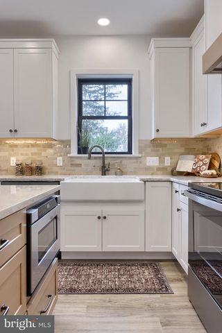 514 WOODCREST AVE, Lititz, PA 17543