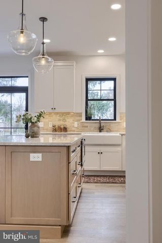 514 WOODCREST AVE, Lititz, PA 17543