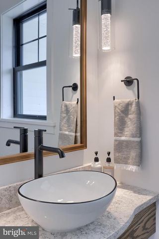 514 WOODCREST AVE, Lititz, PA 17543