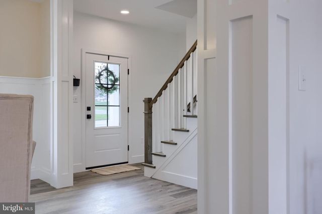 514 WOODCREST AVE, Lititz, PA 17543