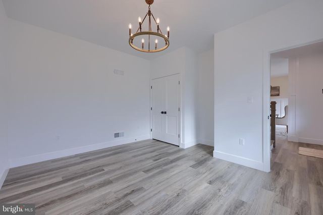 514 WOODCREST AVE, Lititz, PA 17543