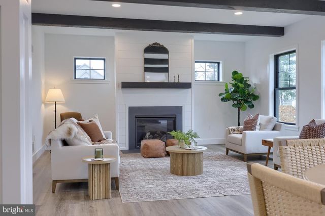 514 WOODCREST AVE, Lititz, PA 17543