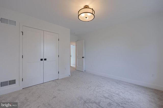 514 WOODCREST AVE, Lititz, PA 17543