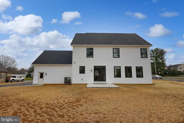 514 WOODCREST AVE, Lititz, PA 17543