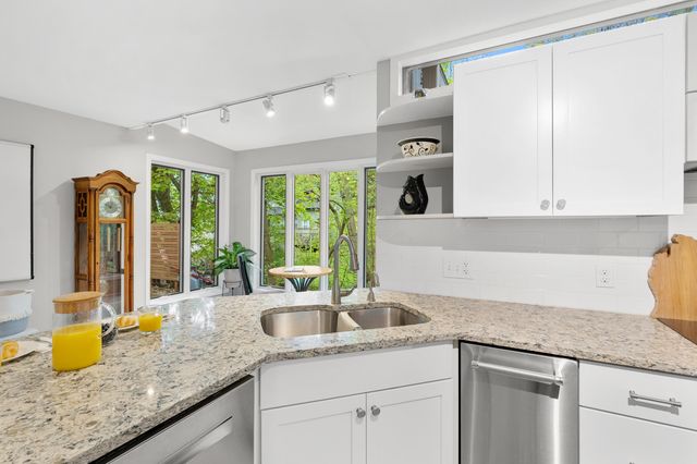 2320 Niles Avenue, St. Joseph, MI 49085