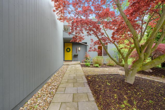 2320 Niles Avenue, St. Joseph, MI 49085