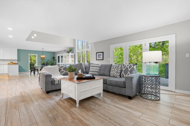 2320 Niles Avenue, St. Joseph, MI 49085