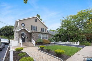 84 Vanderburgh Avenue, Rutherford, NJ 07070
