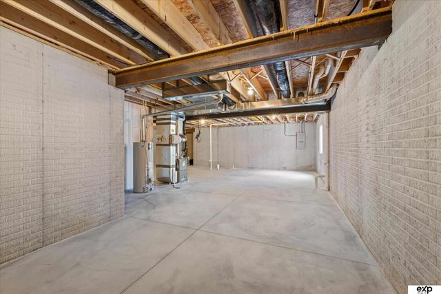 7155 Harvest Drive, Papillion, NE 68133
