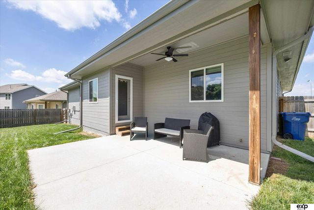 7155 Harvest Drive, Papillion, NE 68133
