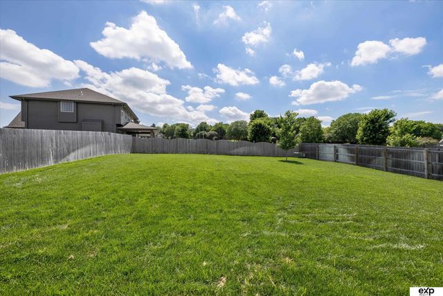 7155 Harvest Drive, Papillion, NE 68133