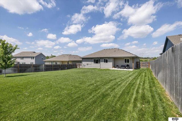 7155 Harvest Drive, Papillion, NE 68133