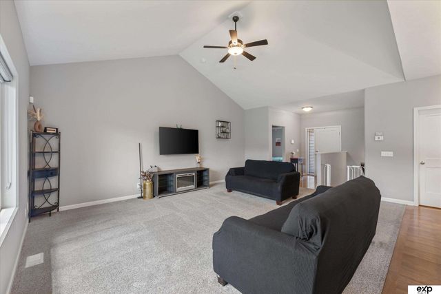 7155 Harvest Drive, Papillion, NE 68133