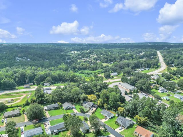 431 Maplewood Circle, Greer, SC 29651