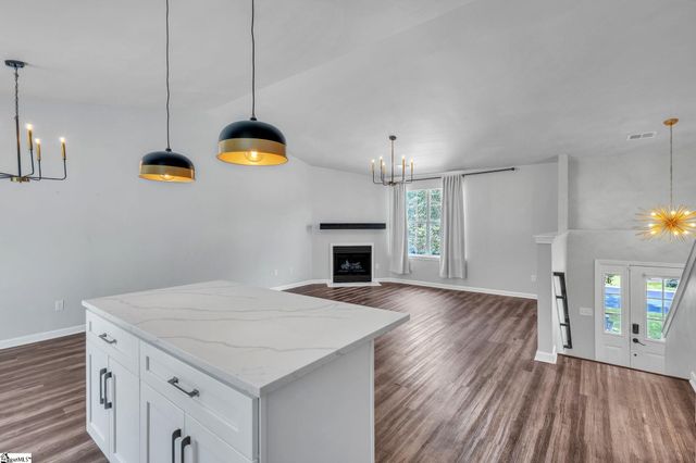 431 Maplewood Circle, Greer, SC 29651