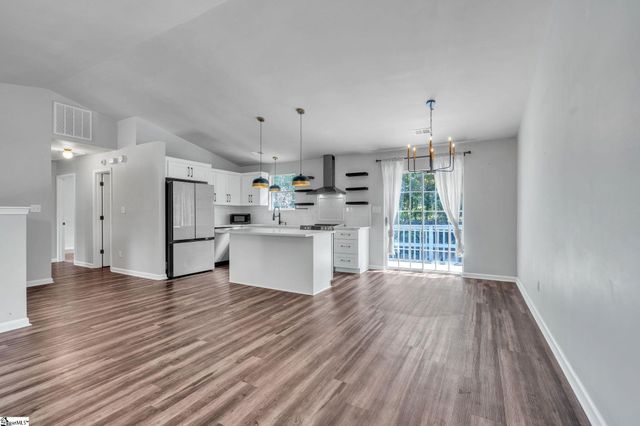 431 Maplewood Circle, Greer, SC 29651