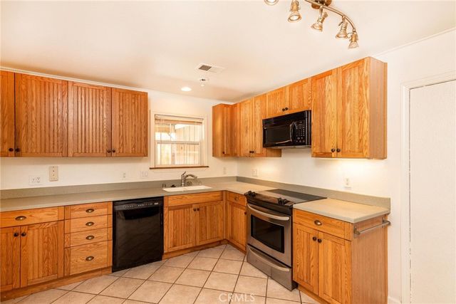 19306 Mountain Meadow S, Hidden Valley Lake, CA 95467