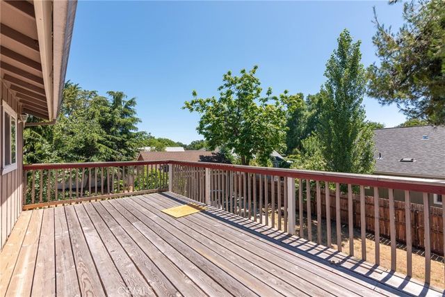 19306 Mountain Meadow S, Hidden Valley Lake, CA 95467