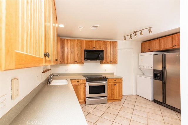 19306 Mountain Meadow S, Hidden Valley Lake, CA 95467