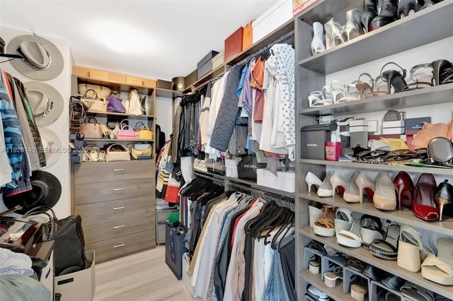 17111 Biscayne Blvd 2308, North Miami Beach, FL 33160