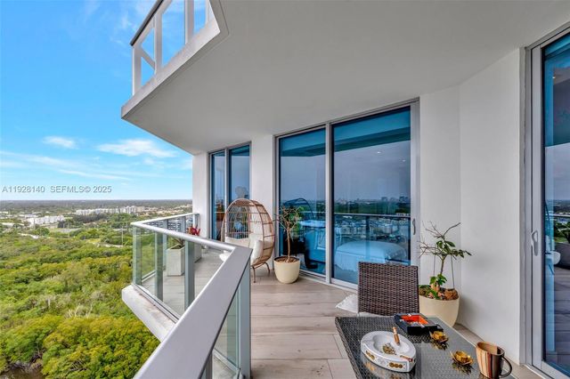 17111 Biscayne Blvd 2308, North Miami Beach, FL 33160