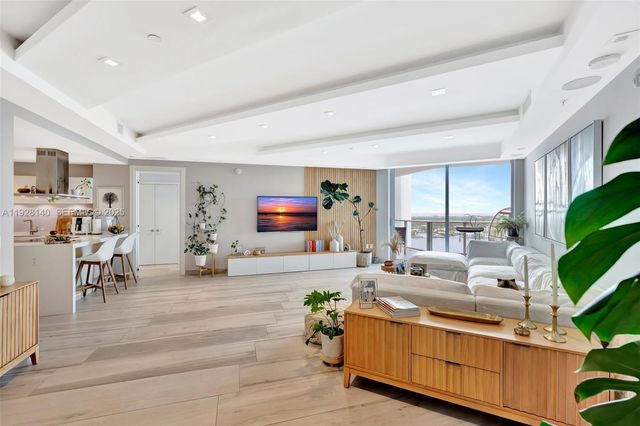 17111 Biscayne Blvd 2308, North Miami Beach, FL 33160