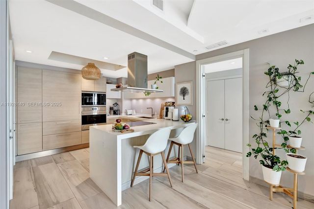 17111 Biscayne Blvd 2308, North Miami Beach, FL 33160