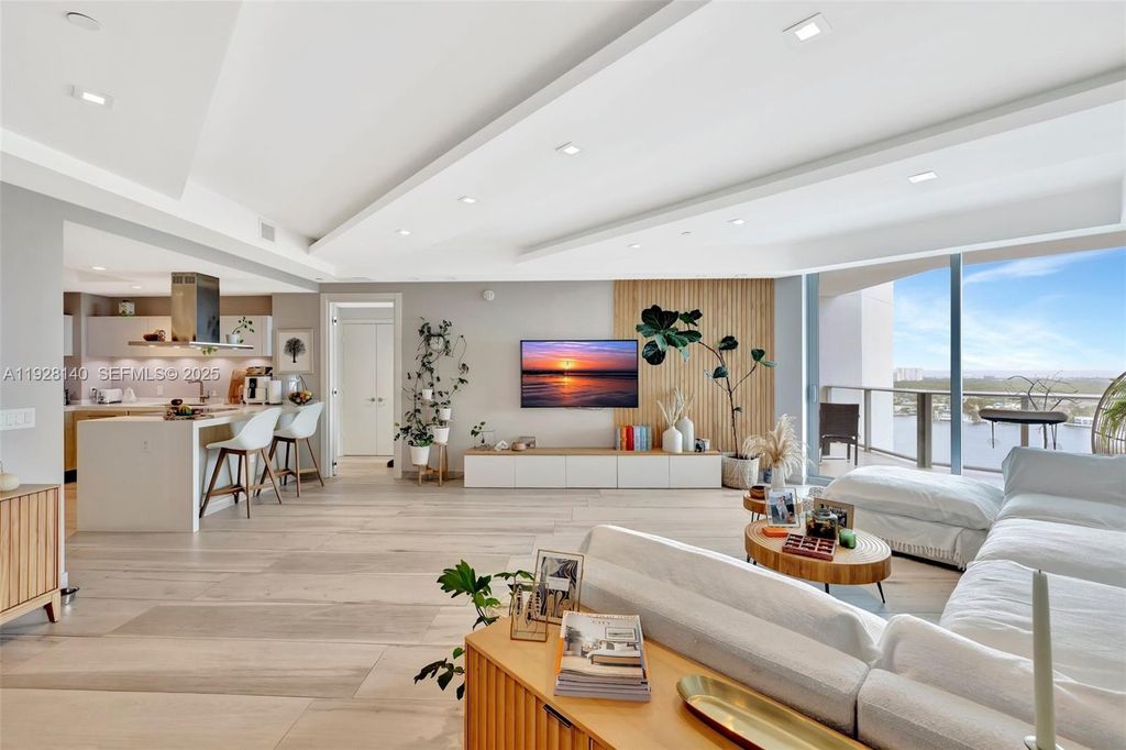 17111 Biscayne Blvd 2308, North Miami Beach, FL 33160