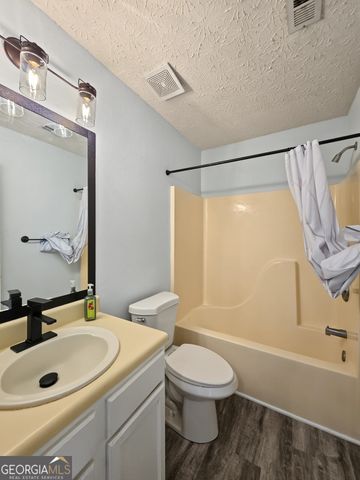 4887 Lake Park Lane, Acworth, GA 30101