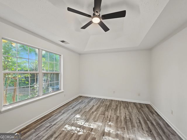 4887 Lake Park Lane, Acworth, GA 30101