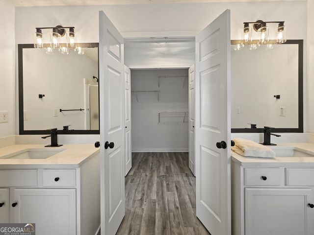 4887 Lake Park Lane, Acworth, GA 30101