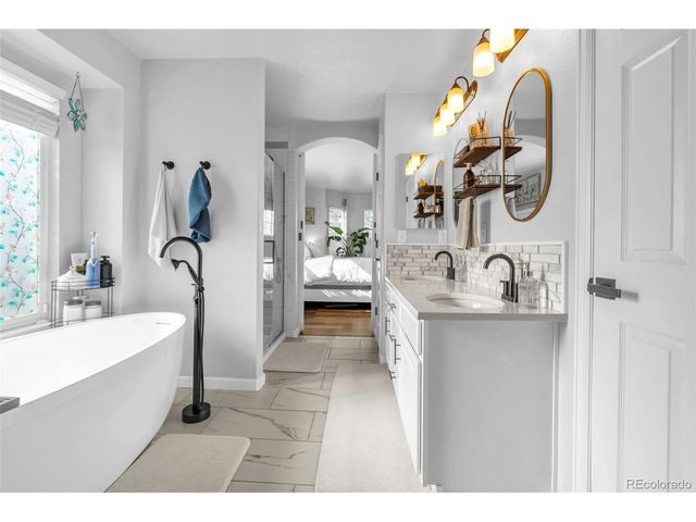 5005 S Elk St, Aurora, CO 80016