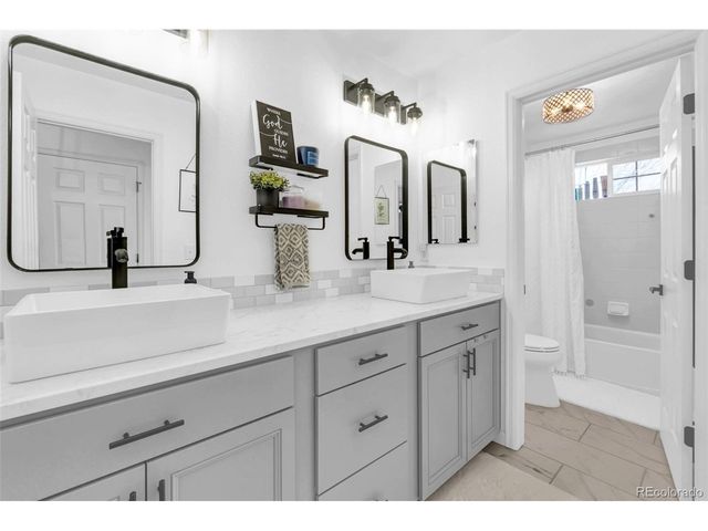 5005 S Elk St, Aurora, CO 80016