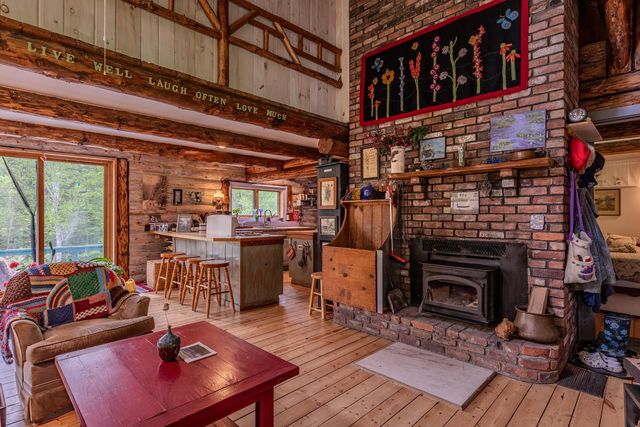 287 Powder Mill Road, Londonderry, VT 05148