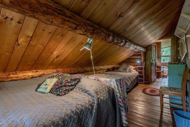287 Powder Mill Road, Londonderry, VT 05148